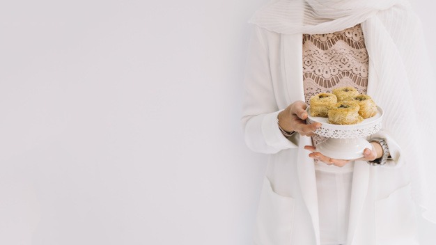 Mengajak Teman Saat Diundang Orang, Bagaimana&nbsp;Hukumnya?