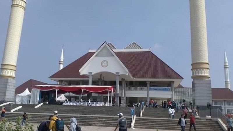 Masjid dan Gerakan Sosial, Apa Bisa Lebih dari Sekadar Dekat&nbsp;Umat?